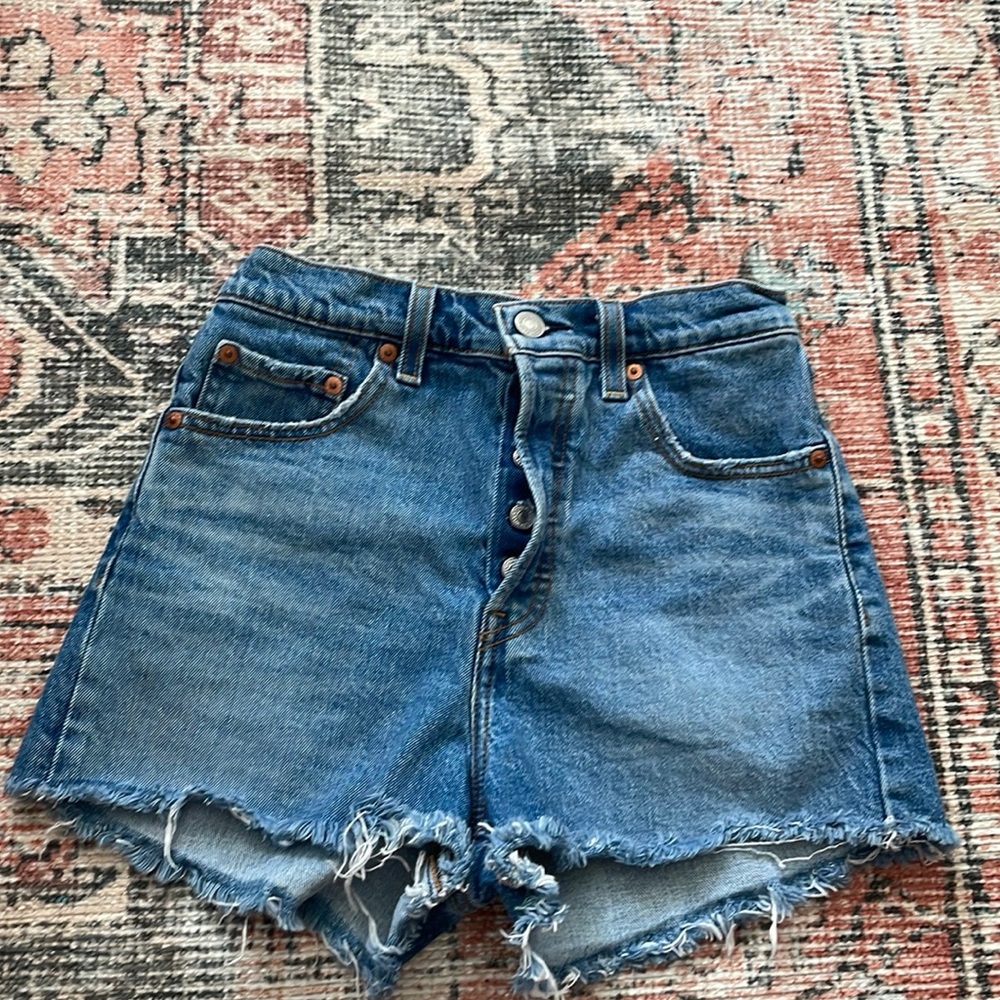 Ribcage Levi’s Shorts size 26 - Picture 1 of 4